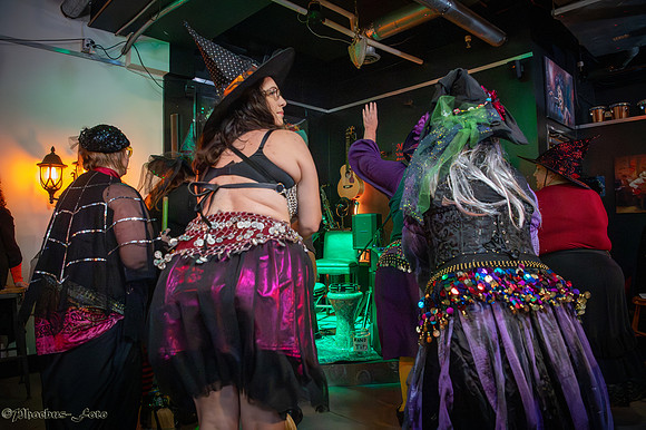 20251011-SSBD-3-Witches-0008