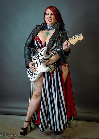 20260822-1-Lacey-Guitar-0001