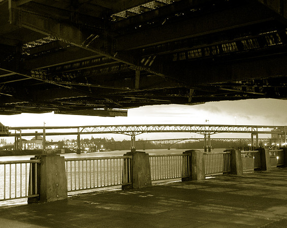 Underneothan_Sepia